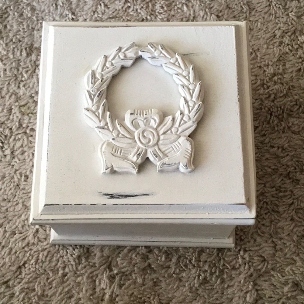 Shabby Chic like jewelry box